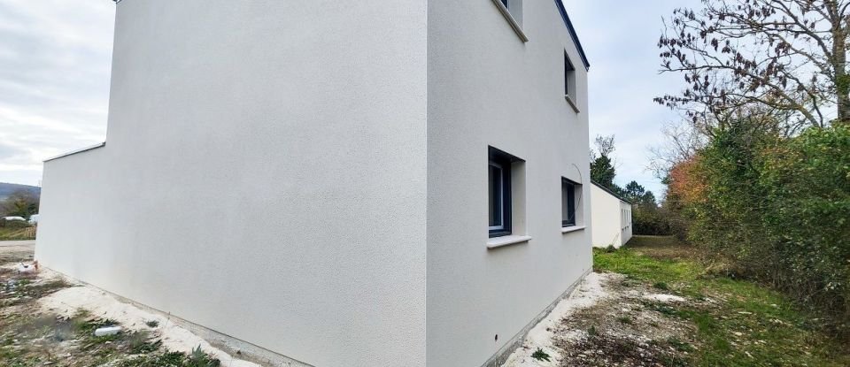 Maison 6 pièces de 108 m² à Aunay-sur-Odon (14260)
