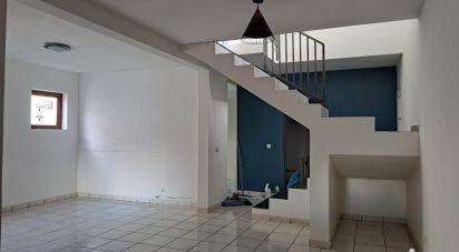 House 7 rooms of 173 m² in Le Tampon (97430)