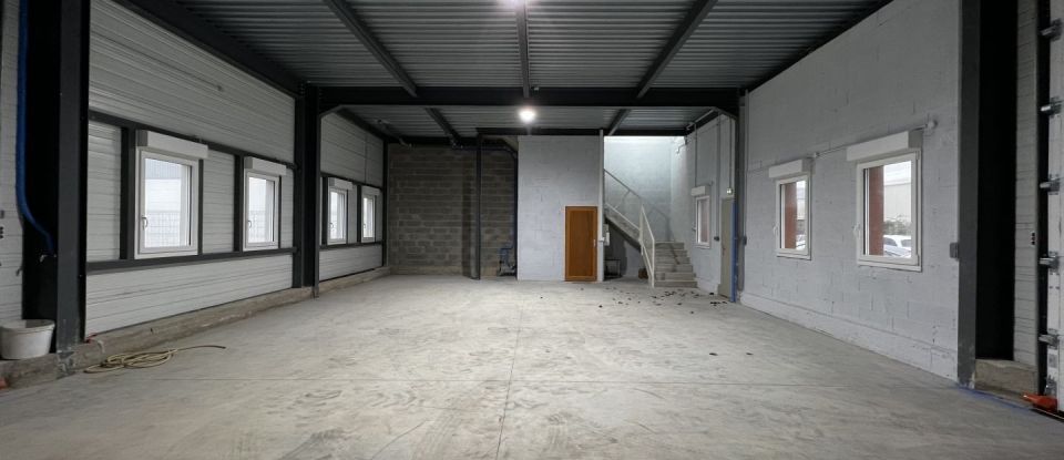 Business premises of 219 m² in PERIGNY-SUR-YERRES (94520)