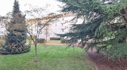 Apartment 5 rooms of 88 m² in Tours (37100)
