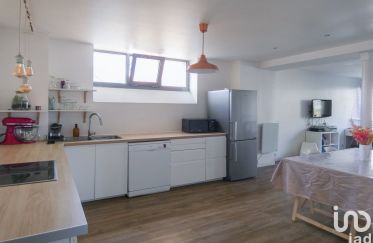 Appartement 3 pièces de 73 m² à Les Lilas (93260)