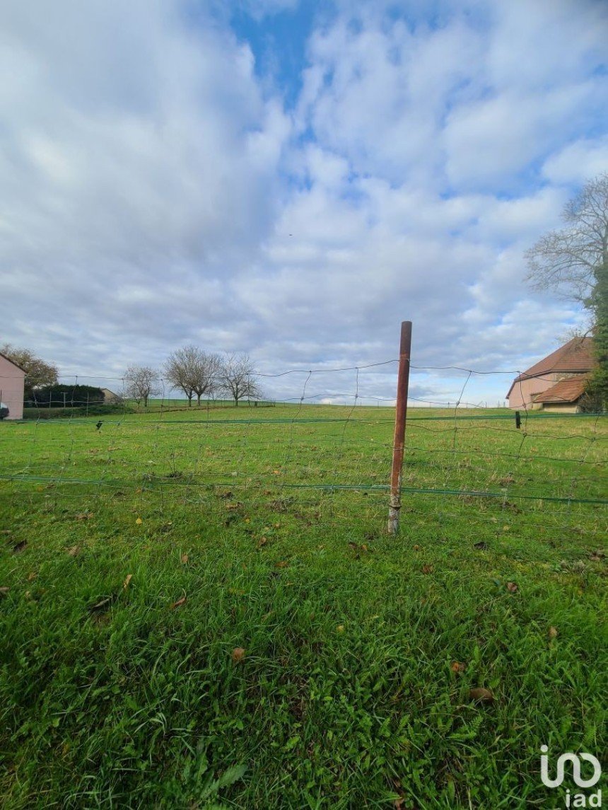 Land of 1,593 m² in Macey (10300)