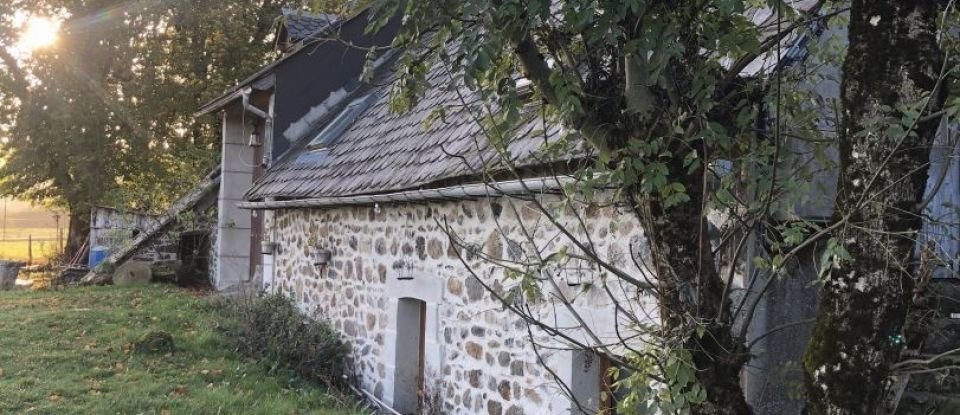 Maison 15 pièces de 384 m² à Saint-Sauves-d'Auvergne (63950)