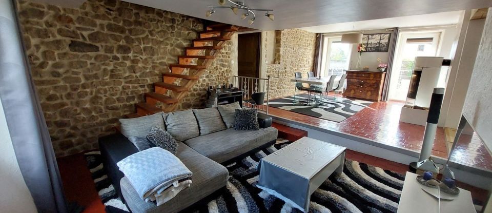 House 8 rooms of 214 m² in Châtel-Moron (71510)