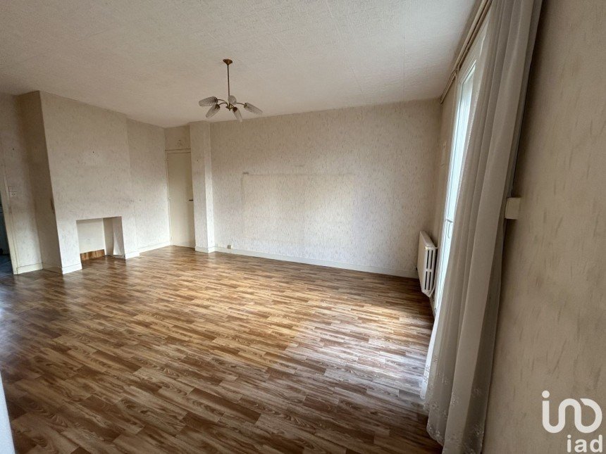 Appartement 3 pièces de 65 m² à Compiègne (60200)