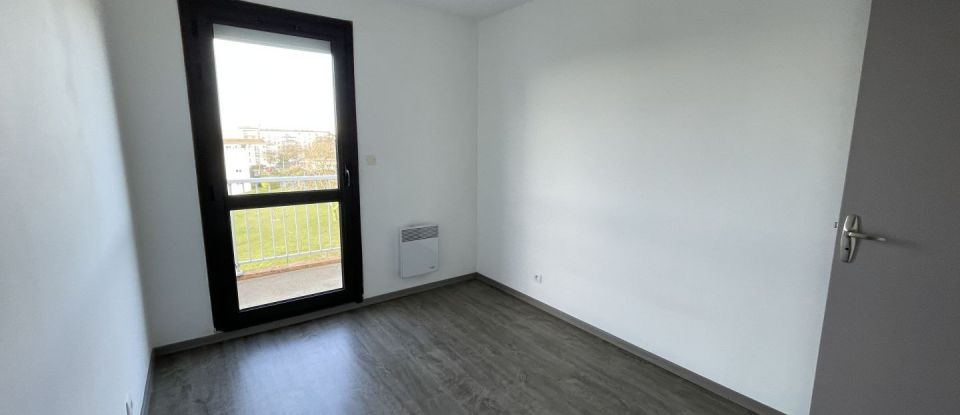 Apartment 3 rooms of 78 m² in Saintes (17100)