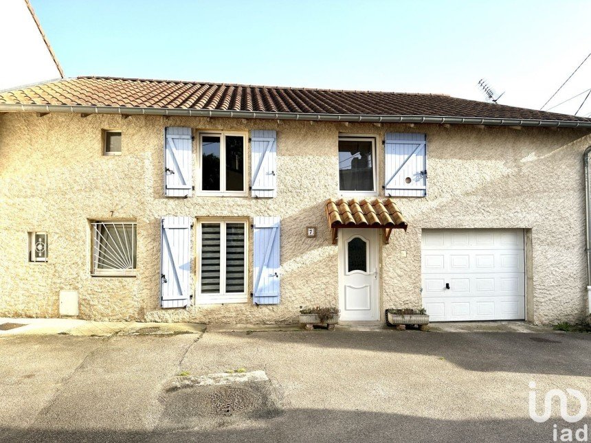 House 6 rooms of 141 m² in Pouilly (57420)