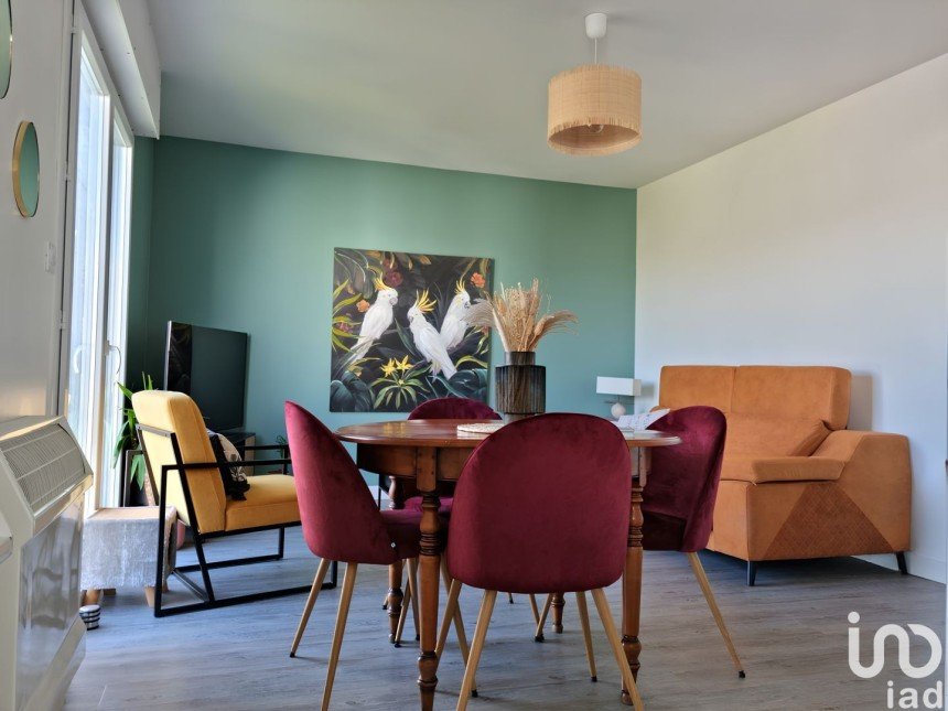 Apartment 3 rooms of 71 m² in La Roche-sur-Yon (85000)