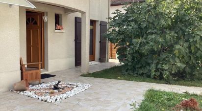 House 6 rooms of 105 m² in Courtry (77181)