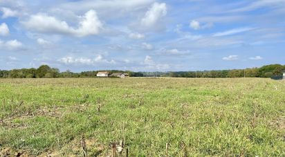 Land of 2,200 m² in Morlanne (64370)