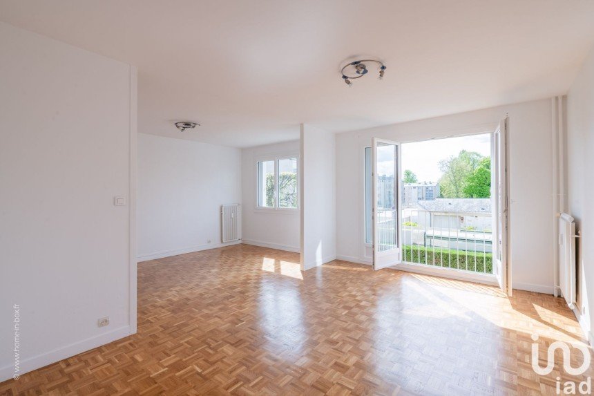 Appartement 5 pièces de 100 m² à Versailles (78000)