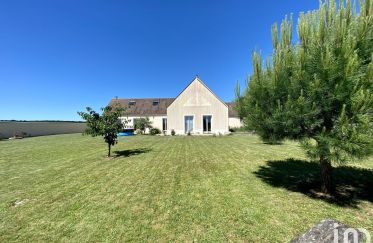 House 7 rooms of 240 m² in Poligny (77167)