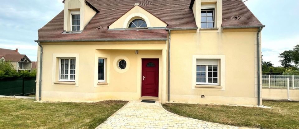 House 6 rooms of 220 m² in Cherisy (28500)