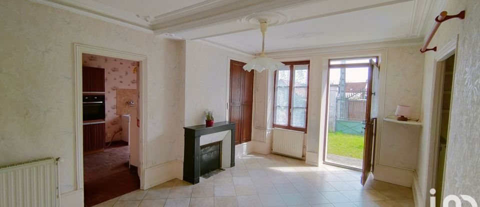 House 4 rooms of 114 m² in Saint-Cyr-les-Colons (89800)