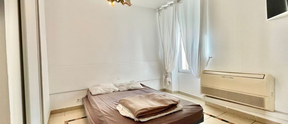 Apartment 2 rooms of 43 m² in Saint-Raphaël (83700)