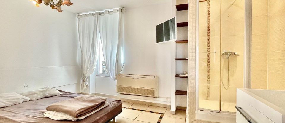 Appartement 2 pièces de 43 m² à Saint-Raphaël (83700)