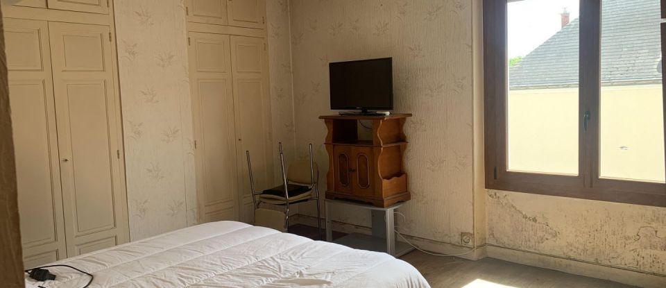 House 6 rooms of 134 m² in Épineu-le-Chevreuil (72540)