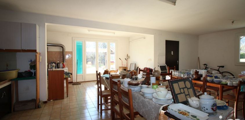 House 6 rooms of 164 m² in - (05700)