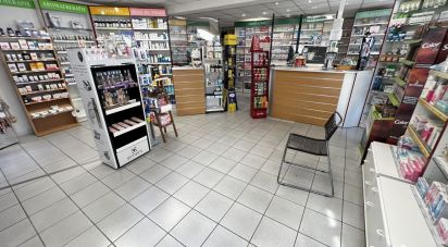 Retail property of 100 m² in Guérard (77580)