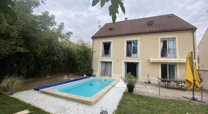 House 8 rooms of 270 m² in Meaux (77100)