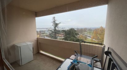 Apartment 3 rooms of 65 m² in Roanne (42300)
