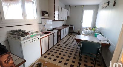 House 6 rooms of 110 m² in Saint-Aigulin (17360)
