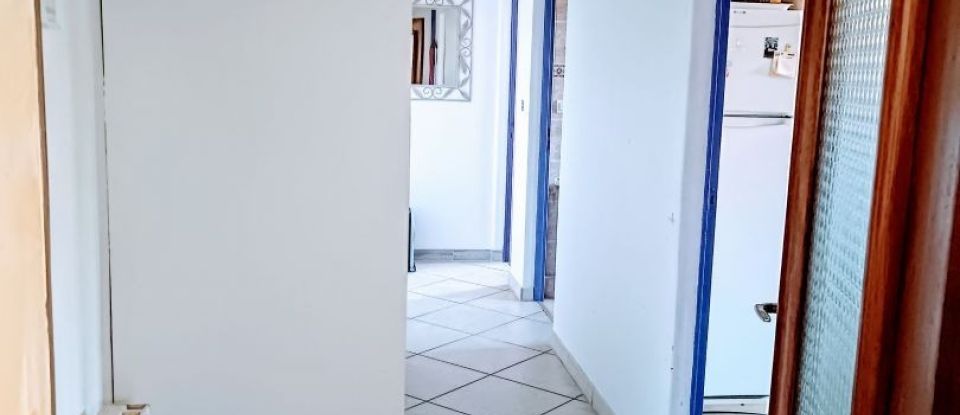 House 5 rooms of 108 m² in Saintes (17100)