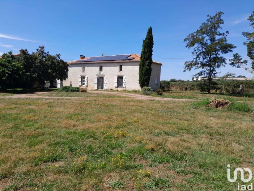 House 6 rooms of 170 m² in Faye-l'Abbesse (79350)