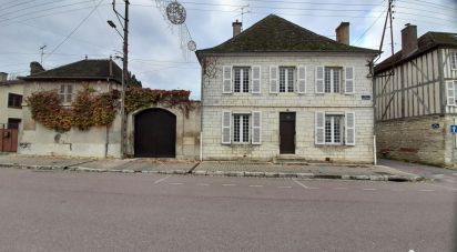 Maison 9 pièces de 221 m² à Brienne-le-Château (10500)