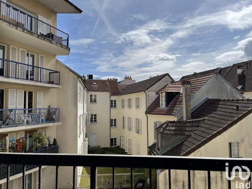 Appartement 1 pièce de 32 m² à Sèvres (92310)