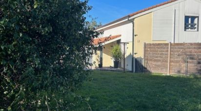 House 4 rooms of 85 m² in Mazères-Lezons (64110)