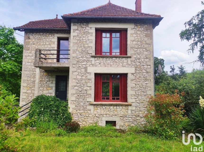 House 4 rooms of 114 m² in Antigny (86310)