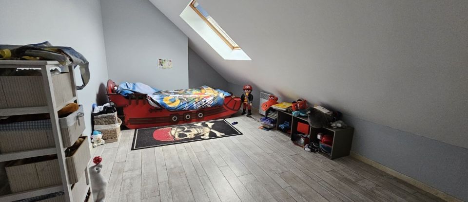 House 6 rooms of 150 m² in Saint-Nicolas-de-la-Taille (76170)