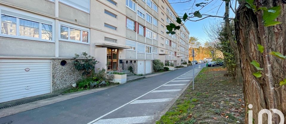 Appartement 3 pièces de 56 m² à L'Haÿ-les-Roses (94240)