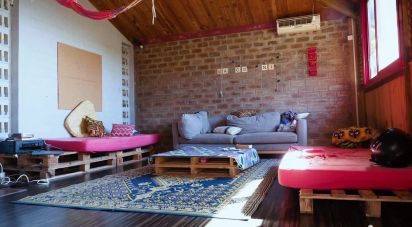 House 4 rooms of 159 m² in DEMBENI (97660)