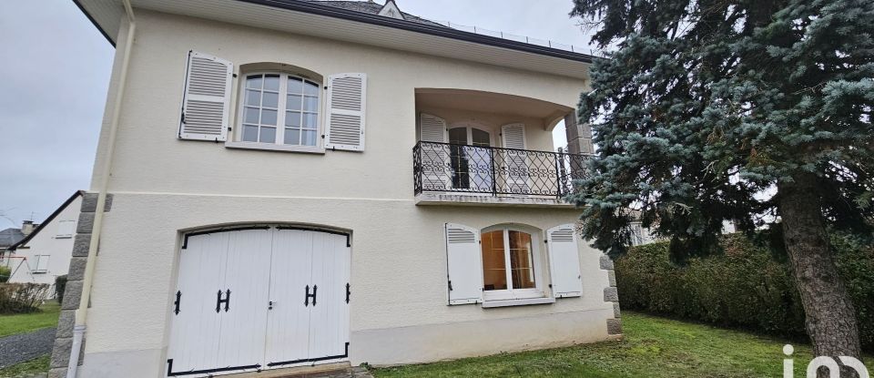 House 6 rooms of 181 m² in Aurillac (15000)