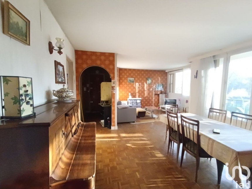 Apartment 4 rooms of 72 m² in Sevran (93270)