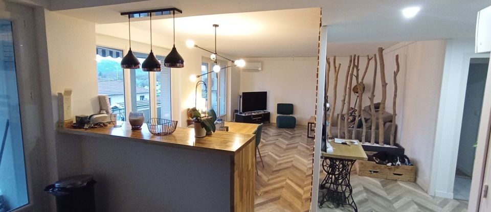 Apartment 3 rooms of 79 m² in Guilherand-Granges (07500)
