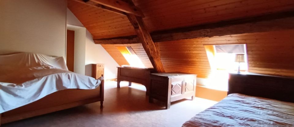 House 6 rooms of 143 m² in Lussac-les-Églises (87360)