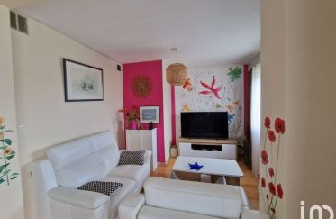 Apartment 3 rooms of 68 m² in La Rochelle (17000)