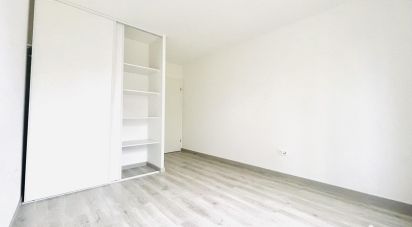 Apartment 3 rooms of 64 m² in Pontault-Combault (77340)