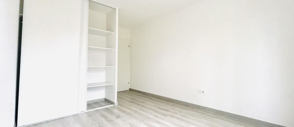 Apartment 3 rooms of 64 m² in Pontault-Combault (77340)