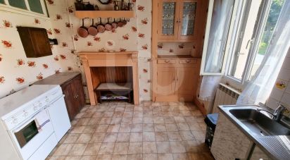 House 4 rooms of 60 m² in Saint-Martial-le-Mont (23150)