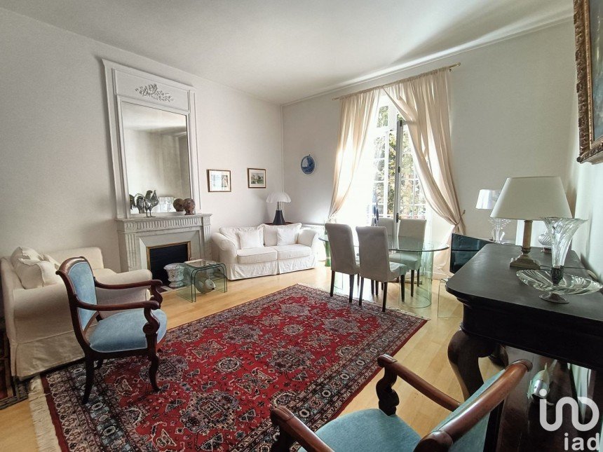 Apartment 3 rooms of 69 m² in Vichy (03200)