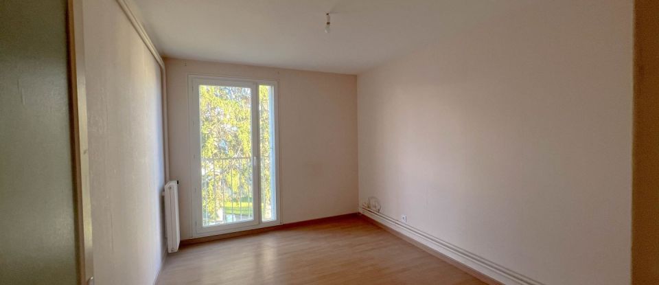 Apartment 3 rooms of 72 m² in Limoges (87100)