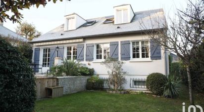 House 7 rooms of 144 m² in Dammarie-les-Lys (77190)