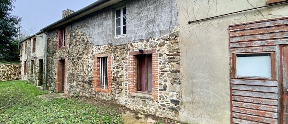 Maison 8 pièces de 175 m² à Saint-Aubin-du-Perron (50490)
