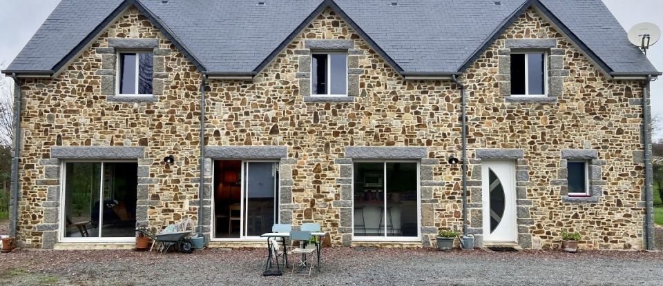 Maison 8 pièces de 175 m² à Saint-Aubin-du-Perron (50490)