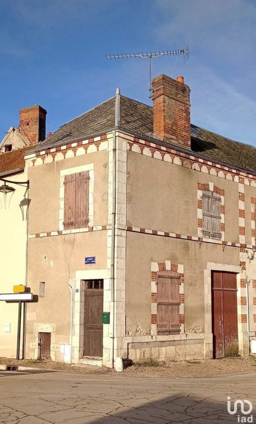Village house 2 rooms of 30 m² in Saint-Firmin-sur-Loire (45360)