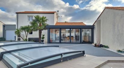 House 7 rooms of 138 m² in Château-d'Olonne (85180)